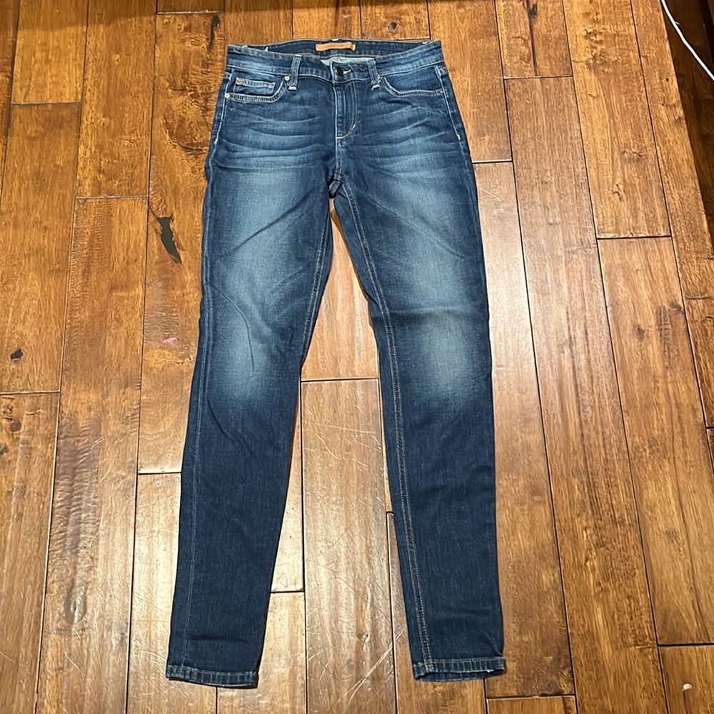 Joe’s jeans mid rise skinny